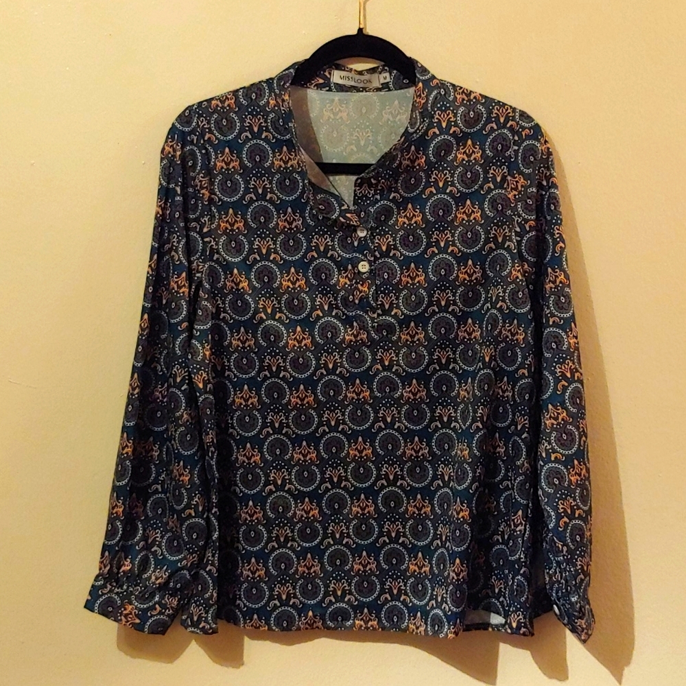 Patterned dress shirt